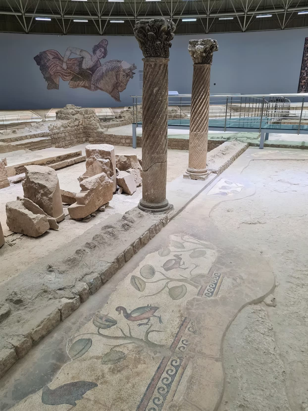 Day Trip to Göbekli Tepe thumbnail 2